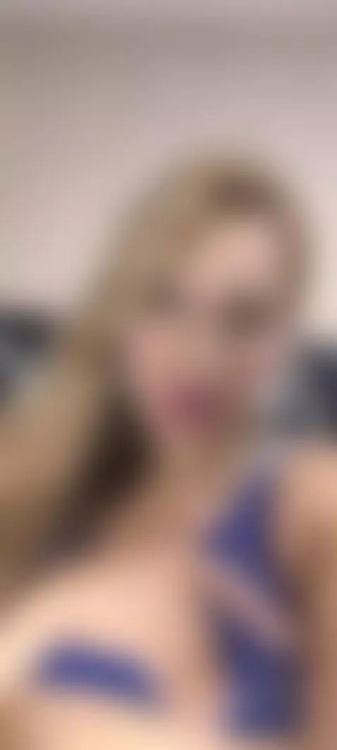 live now! by oliviacarter