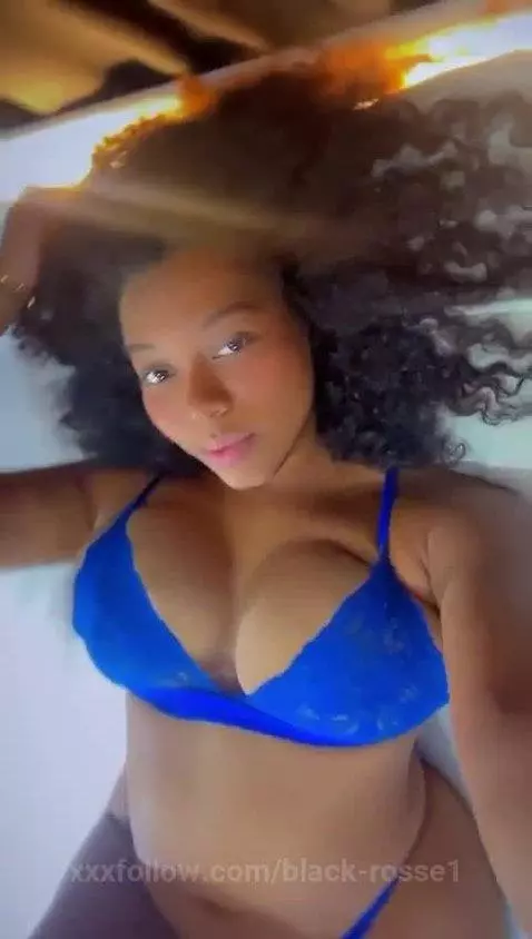 Your favorite ebony by black-rosse1