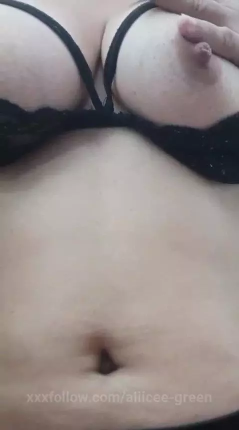 hey love so sexy by aliicee-green