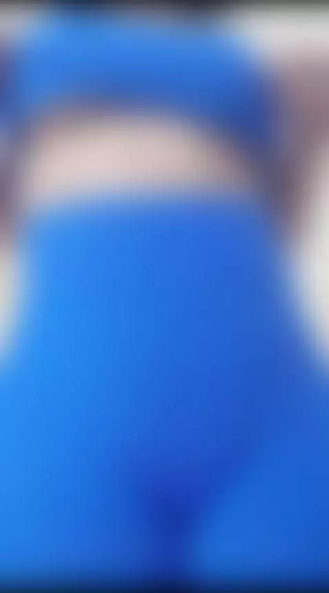 sexy gilr by aliicee-green