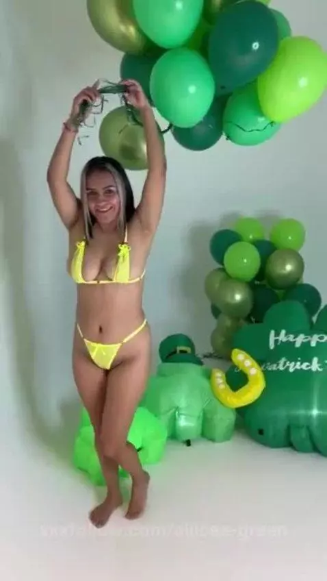 Happy St. Patrick's Day 🍀💫 by aliicee-green