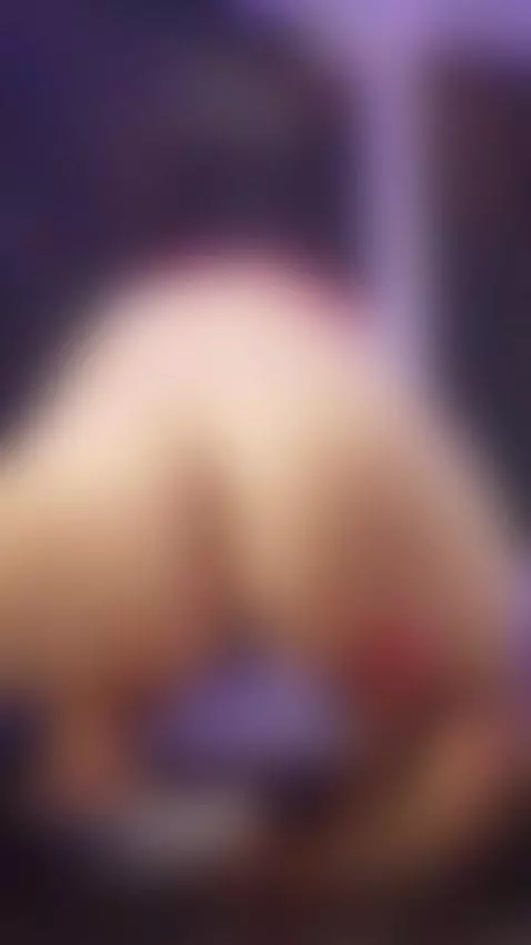 Mastubating your dick with mi feet and my pussy wet hairy by darlinglover