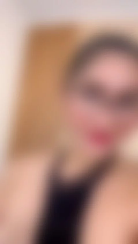 Do you like these tits? I'm online, come get them by antonellarogers