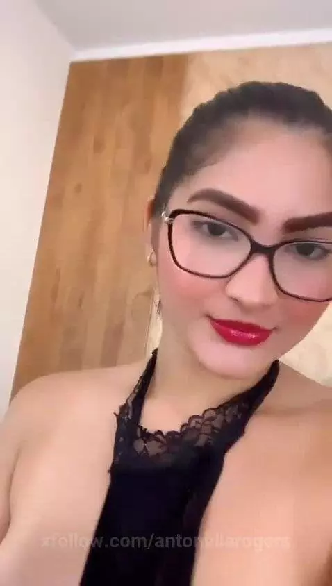 Do you like these tits? I'm online, come get them by antonellarogers