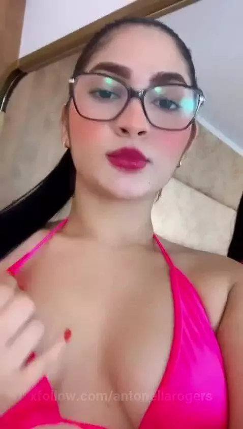 Play with my tits that you like to suck so much 🔥 by antonellarogers