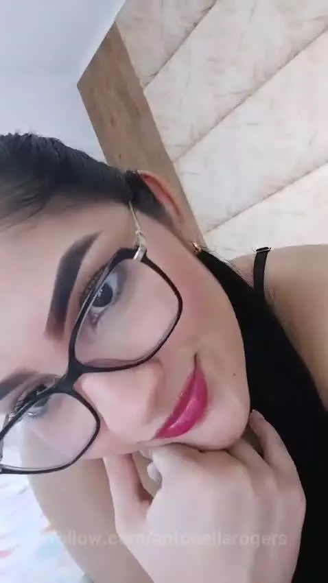 waiting for you 💖💋 by antonellarogers