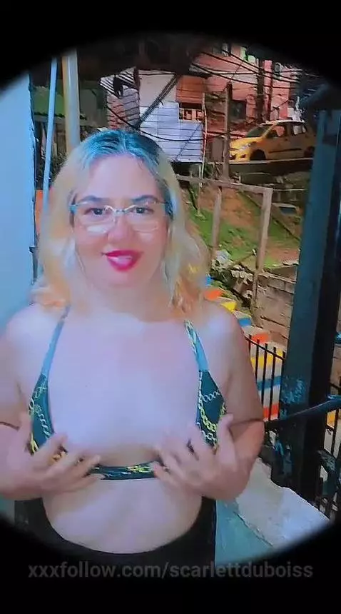 hot by scarlettduboiss