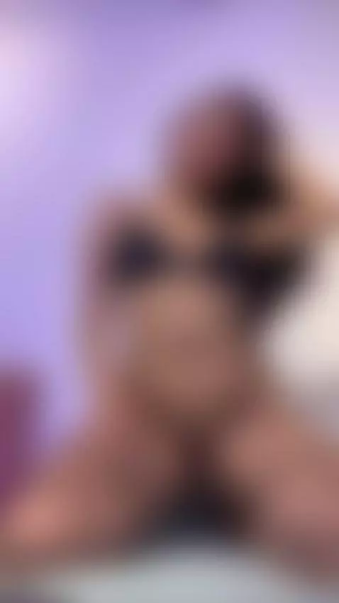 love a little late  😳😳😳😳, but I'm already online, I'll wait ... by lilithklain