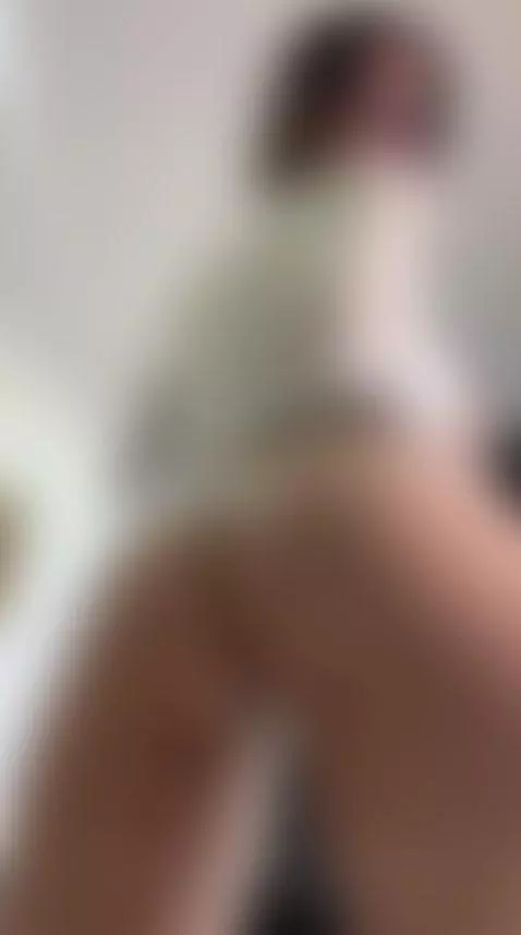 BOUNCING by nicoleblake