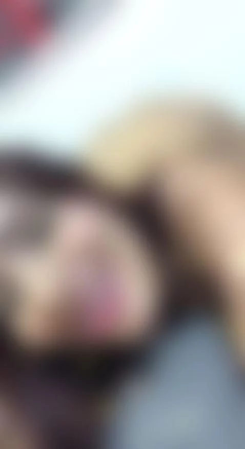 I wait for you in this pose so that you can enter me by chanel-parker