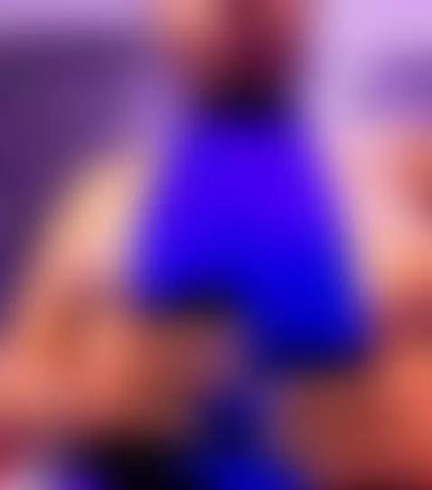 Hard nipples by hellenjohansson