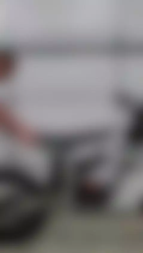 Kevin Yardley kyjackoff2 fucks his e-bike and cums~ by kyjackoff2