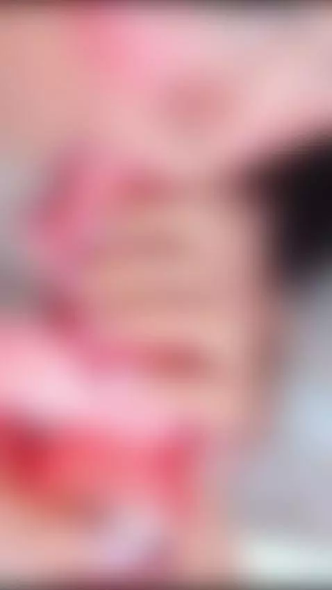 🚨 Live streaming, what happens here is NOT saved… by larasweet18