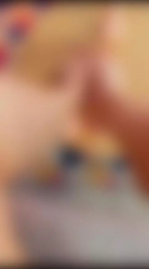 Sexy feet and ready for a good massage tonight by caracummings