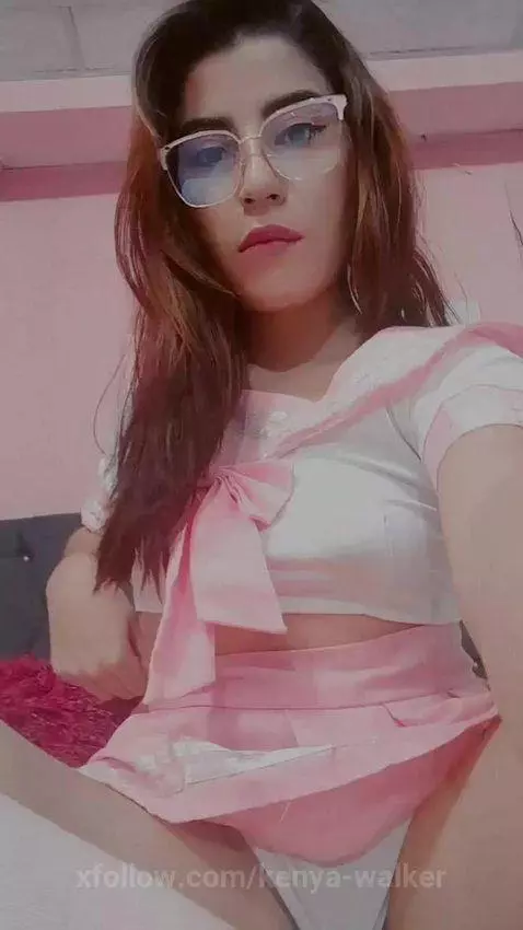 Hi guys welcome to my room by kenya-walker