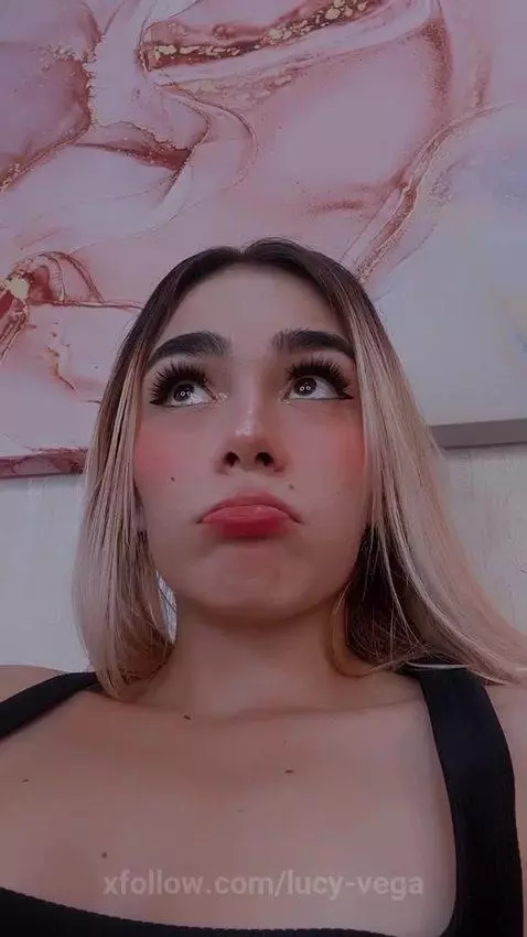 It was very hot and I had to break it🥺🥺🥺 by lucy-vega