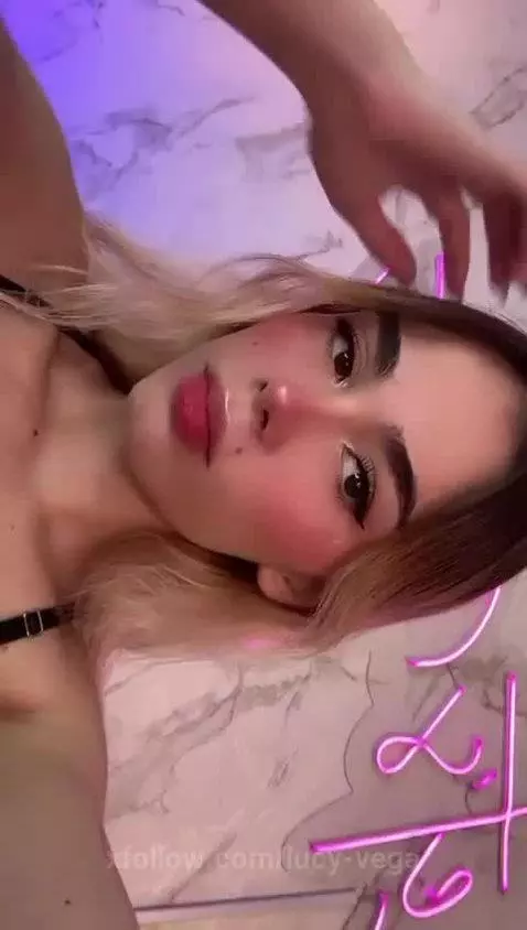 Can i be your girl? 🥺❤ by lucy-vega