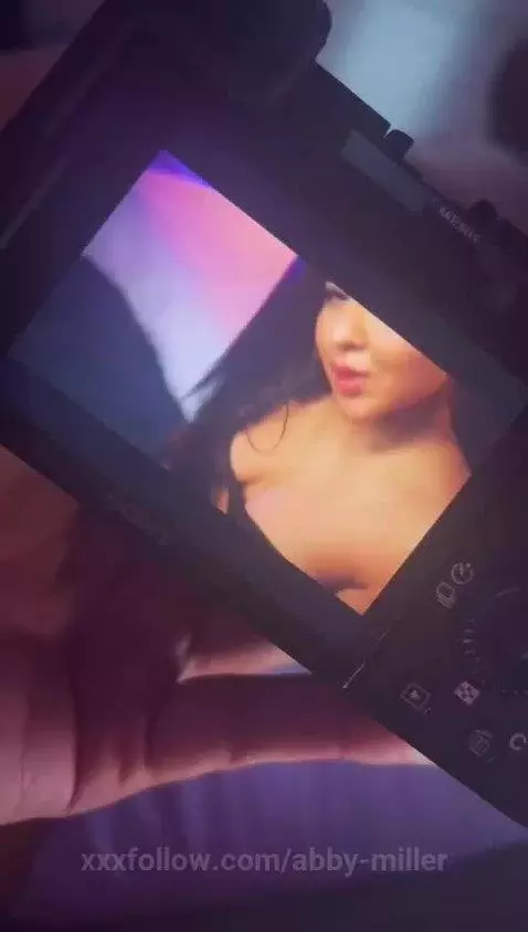 What better way to start the week than with me in your feed? by abby-miller