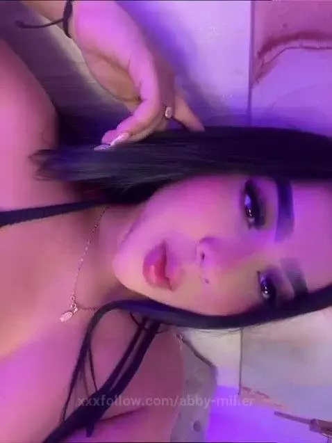 I love how sexy my lips look by abby-miller