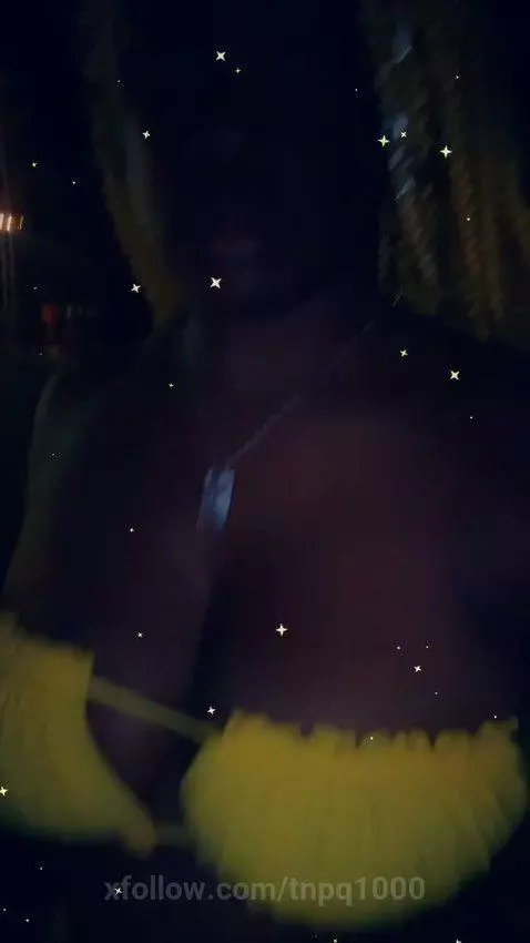 At de partay… by tnpq1000