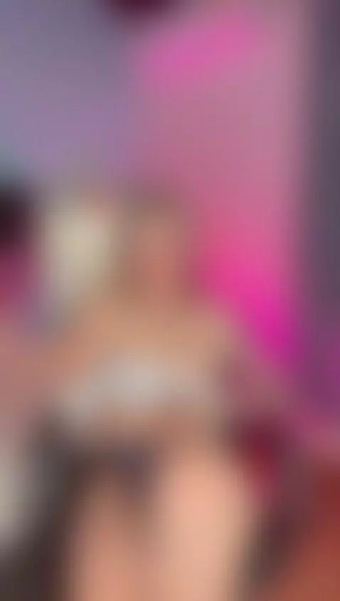 You would like to be between my legs by ambarhills