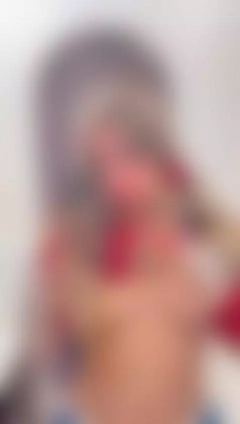 I would love to feel your wet tongue on my sweet tits🔥 by ambarhills