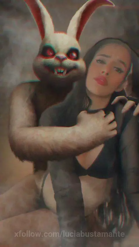 Feeling the halloween vibes 🎃✨ by luciabustamante