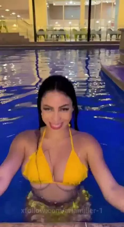 ♥démonos un bañito pues♥ by ariamiller-1