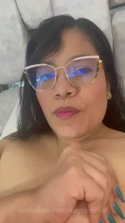 very hot camgirl by keyramiller