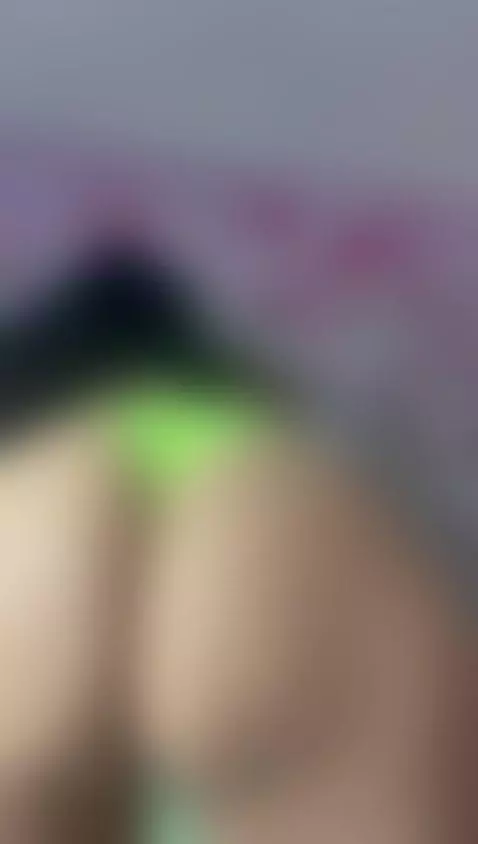bounce my delicious ass on your cock by keyramiller
