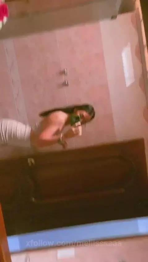 Today I feel super hot...I want a little bit of you. by meliisssaaa