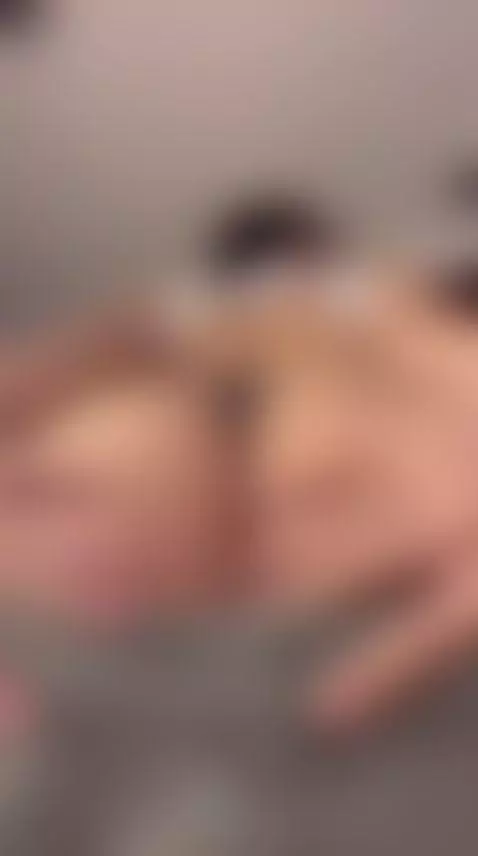 On or off? by meliisssaaa