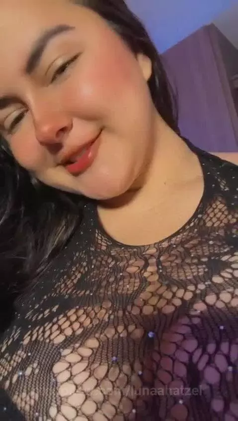 COME WITH ME, WILL YOU?  🥵 by lunaahatzel