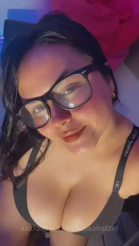 hello guys!!! by lunaahatzel