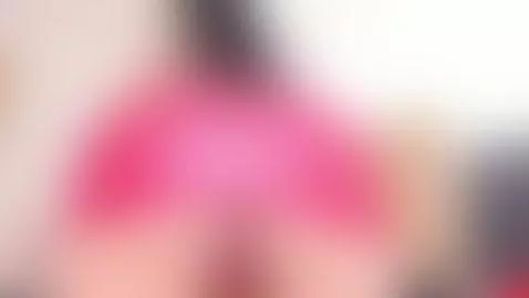 Do you like how I move my booty? 💗🍑 by sophie-newton