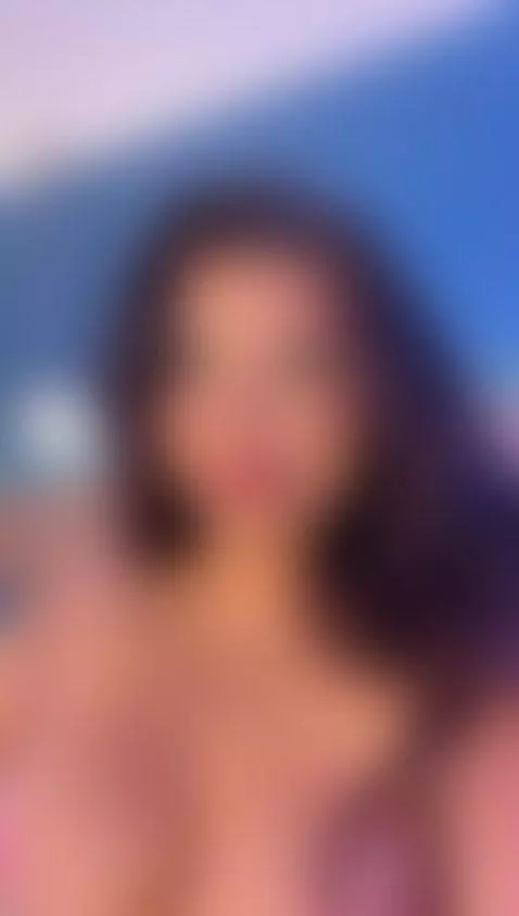 How's ur day going? Anything exciting planned 🙈 by scarletdavis