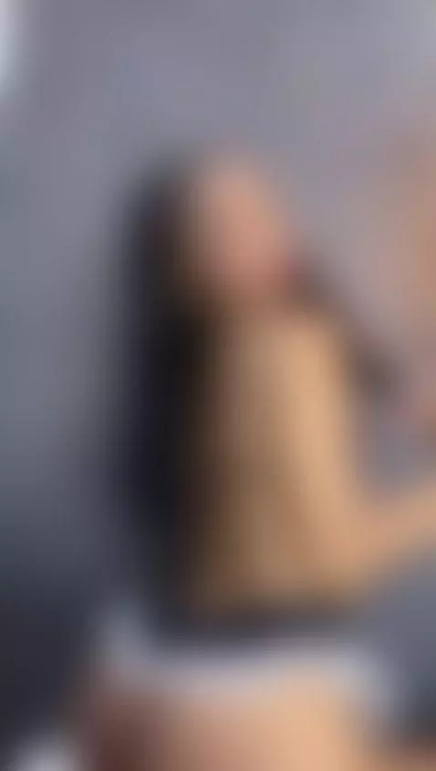 Let's get a creampie u and me. Im online now by agathablade