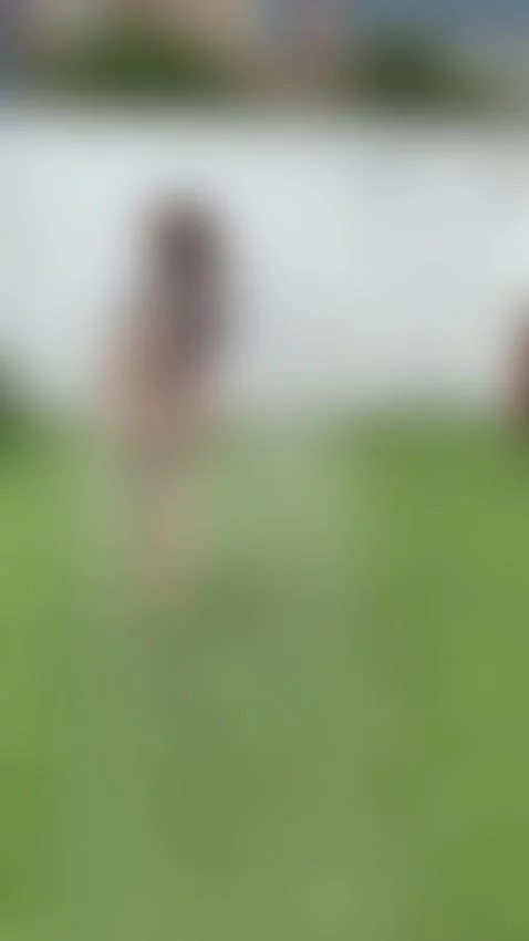 Honey, what's your hurry?
Won't you stay inside? by laura-hott