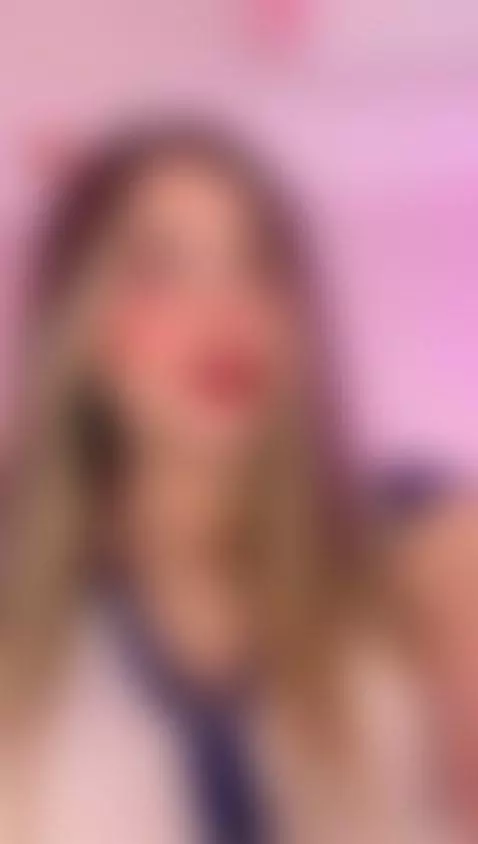 Hot kisses for you 💋 by kim-woods