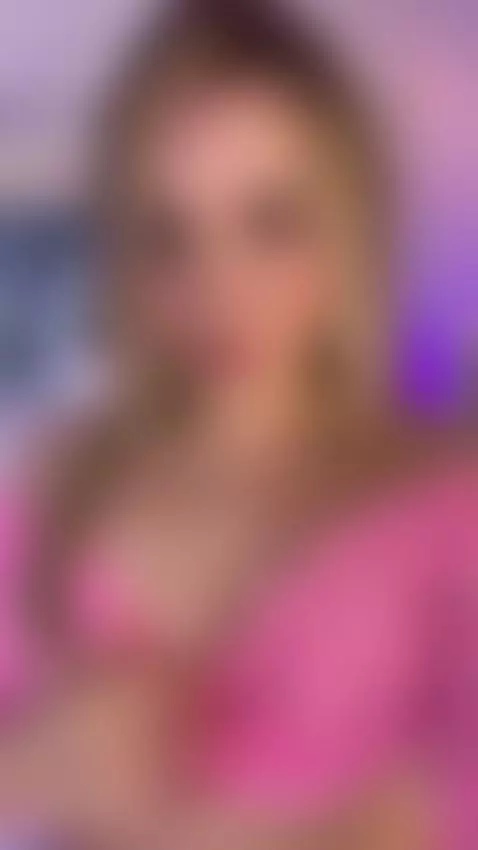 i'm online 😍 by sofia-pamela1