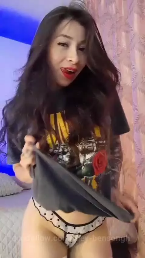 hey! by riley-bensongh