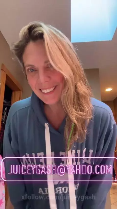 Send me your cock. by juiceygash