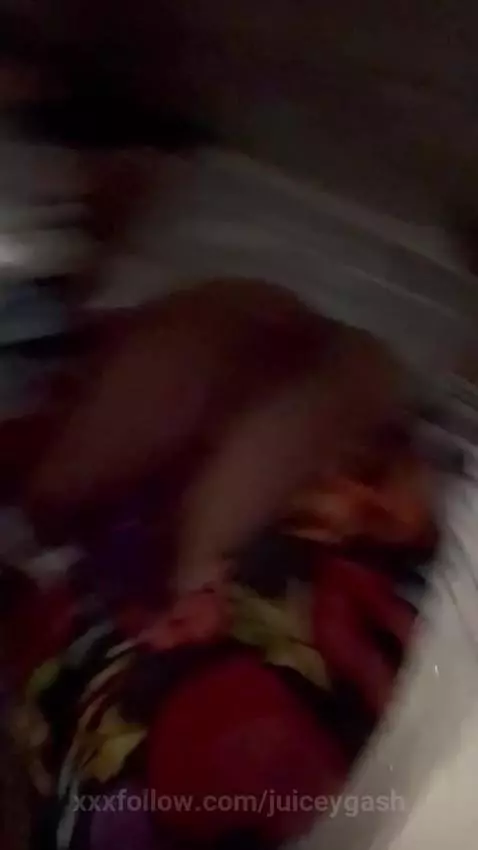 i gotta pee by juiceygash