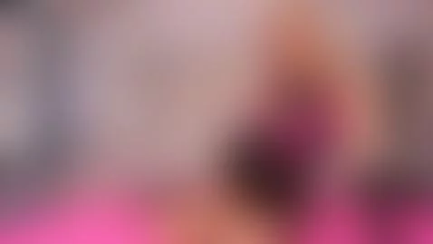 This blonde wait for the hot game today by breidy-princess1