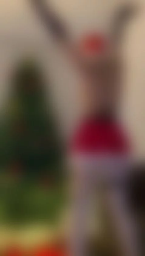 come and unwrap this christmas gift by breidy-princess1