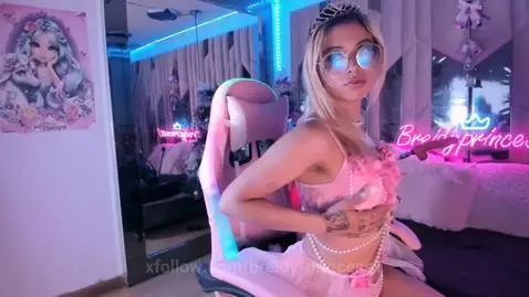 Pugs my rich buttocks and follame with your big cock by breidy-princess1