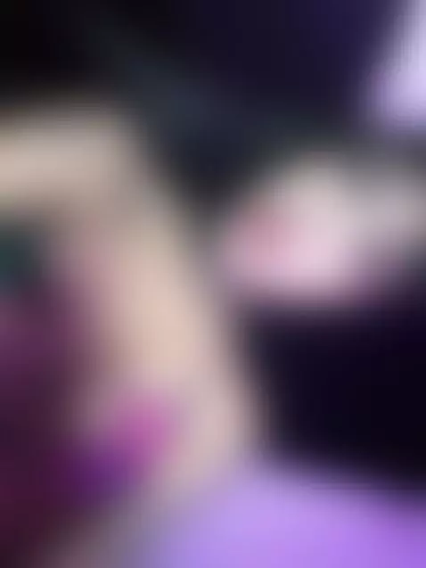 Turn up the heat and follow me 🔥 by nicolle-lee