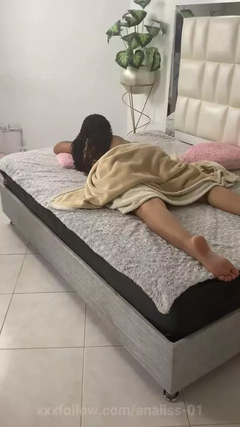 they take away the the sheet while i sleep and i discover it by anaiiss-01