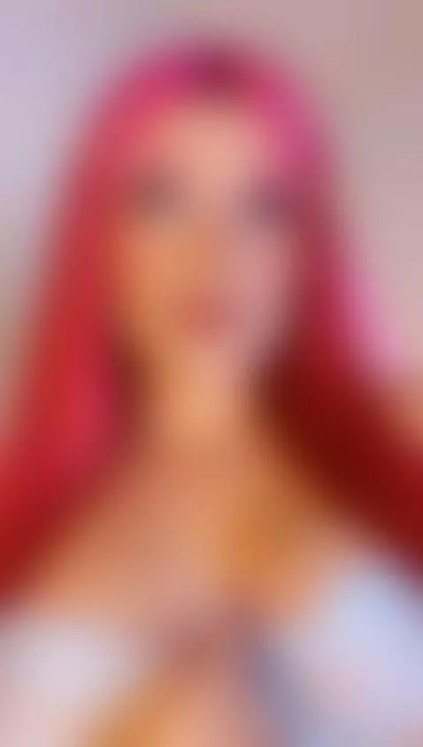 your favorite redhead by saraa-blonde