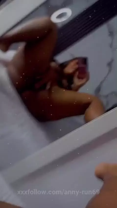 Be careful to look too much ... you might want more than you... by anny-run69